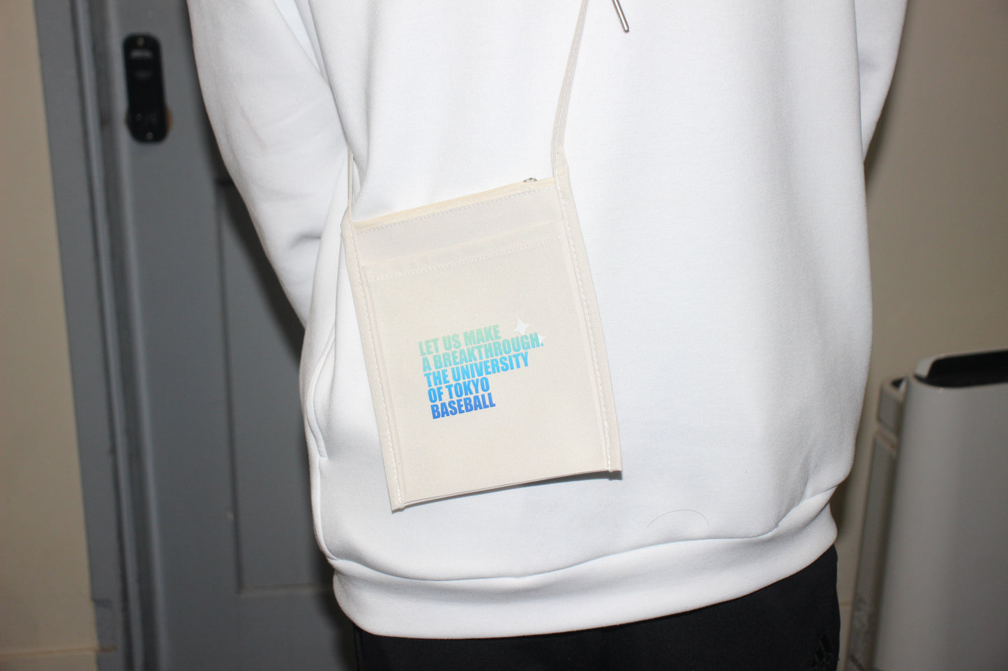 TOKYOBBC Breakthroughミニサコッシュ