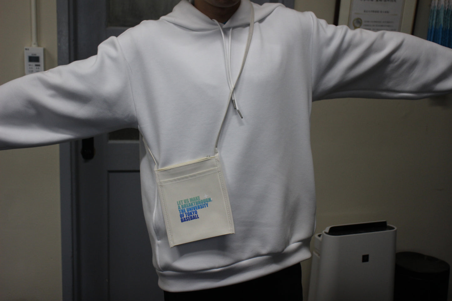 TOKYOBBC Breakthroughミニサコッシュ