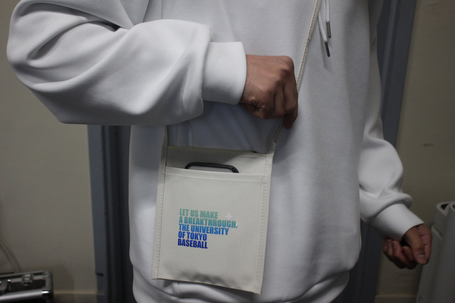 TOKYOBBC Breakthroughミニサコッシュ